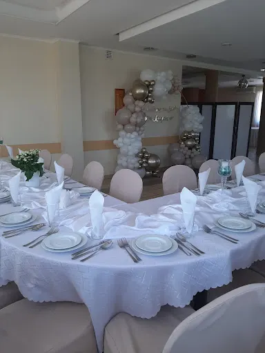 Akces- Catering i wynajem sal